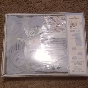 A baby 5 piece set